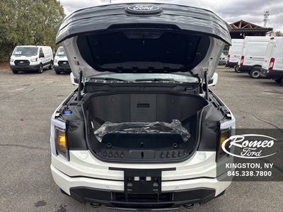 2025 Ford F-150 Lightning Platinum