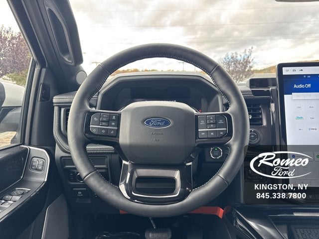 2025 Ford F-150 Lightning Platinum