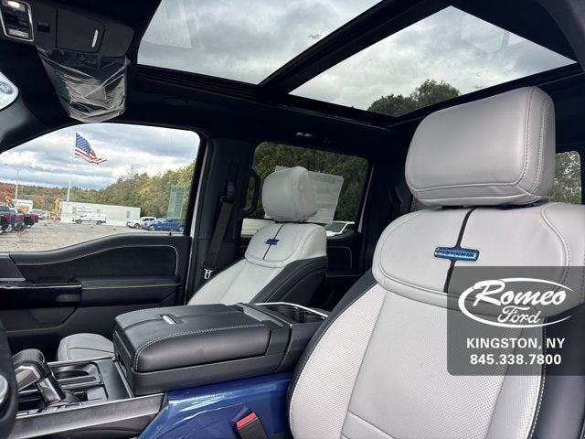 2025 Ford F-150 Lightning Platinum