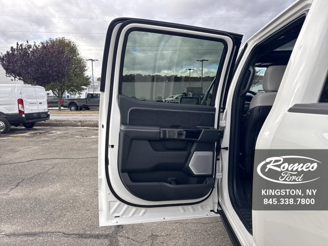 2025 Ford F-150 Lightning Platinum