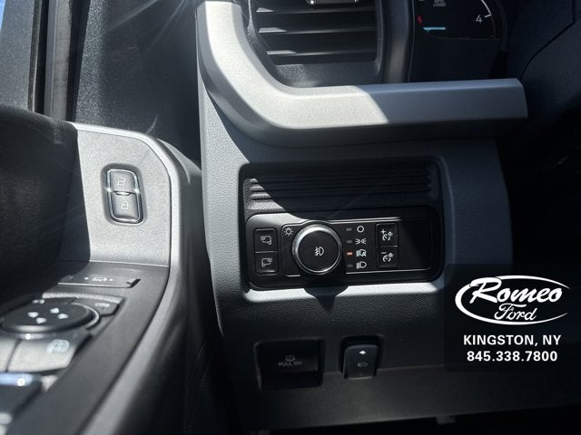 2025 Ford Chassis Cab F-550® XLT