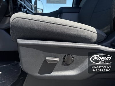 2025 Ford Chassis Cab F-550® XLT