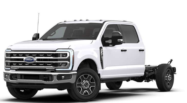 2026 Ford Chassis Cab F-350® LARIAT®