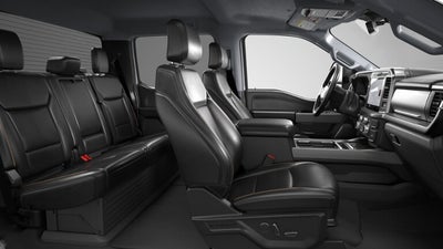 2026 Ford Chassis Cab F-350® LARIAT®