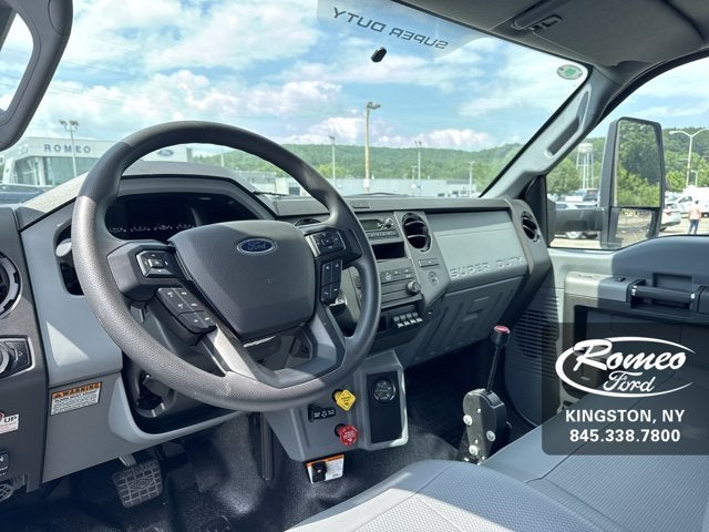 2025 Ford F-650-750 F-750 SD Diesel Straight Frame