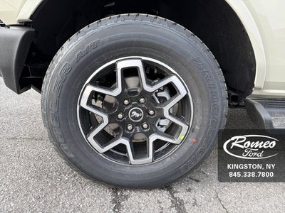 2025 Ford Bronco Outer Banks®