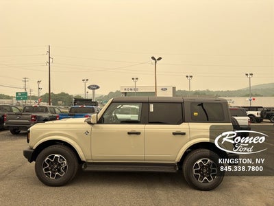 2026 Ford Bronco Outer Banks®