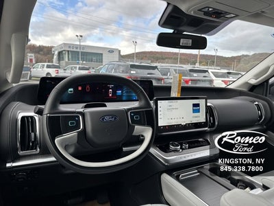 2025 Ford Expedition Platinum®