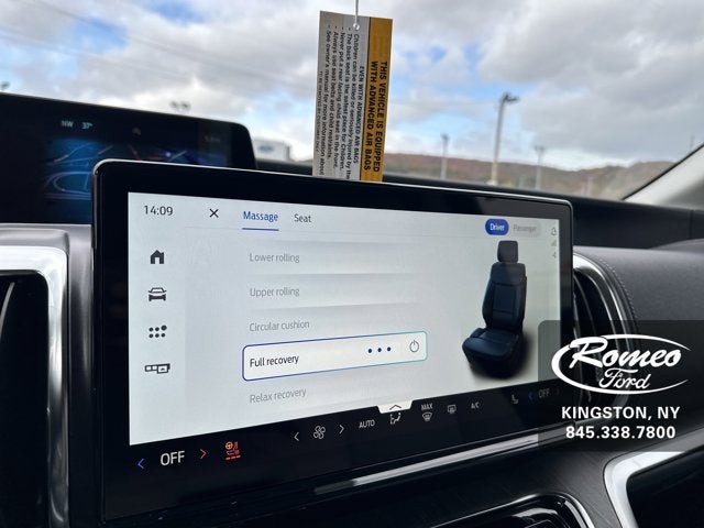 2025 Ford Expedition Platinum®