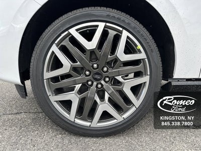 2025 Ford Expedition Platinum®