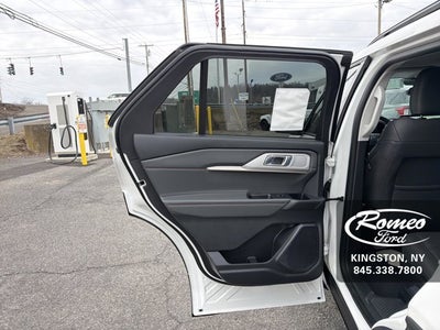 2026 Ford Explorer Active w/200A Pkg