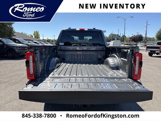 2027 Ford Super Duty F-350® Lariat®