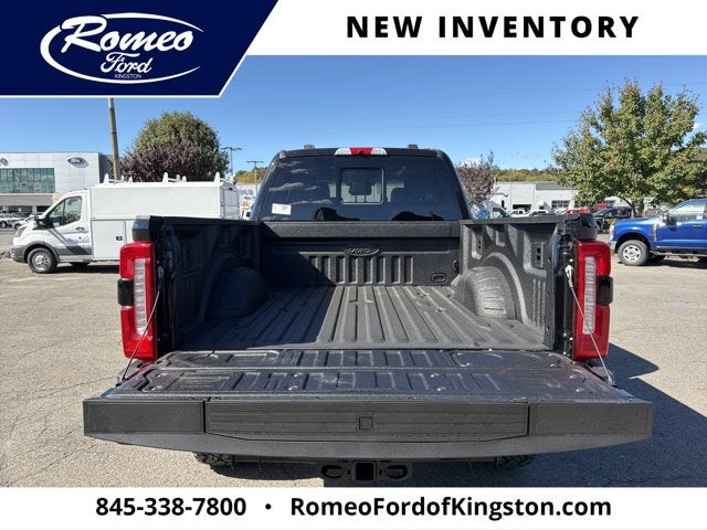 2027 Ford Super Duty F-350® Lariat®