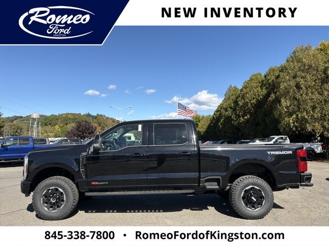 2027 Ford Super Duty F-350® Lariat®