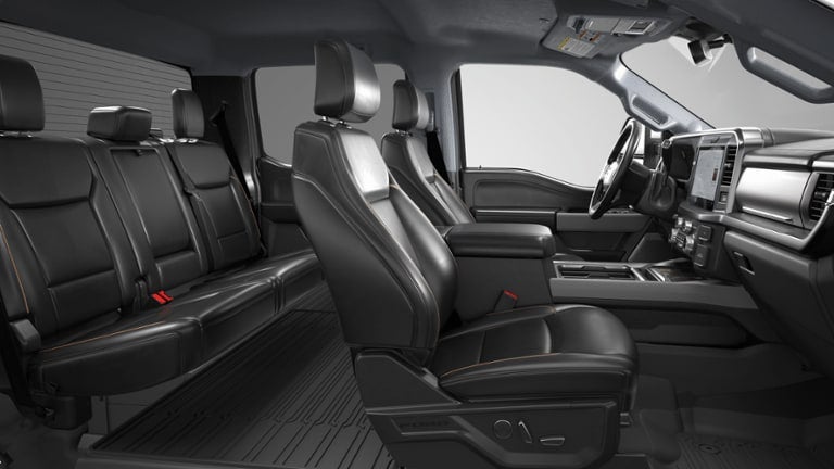 2026 Ford Super Duty F-350® Lariat®