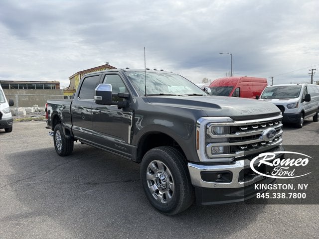 2026 Ford Super Duty F-350® Lariat®