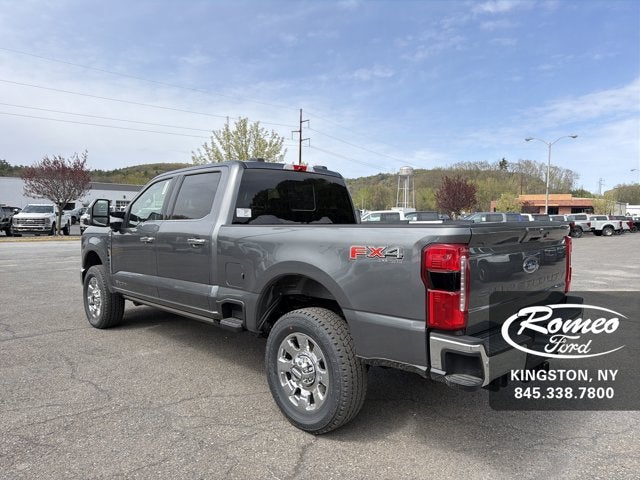 2026 Ford Super Duty F-350® Lariat®