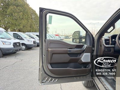 2026 Ford Super Duty F-350® King Ranch®