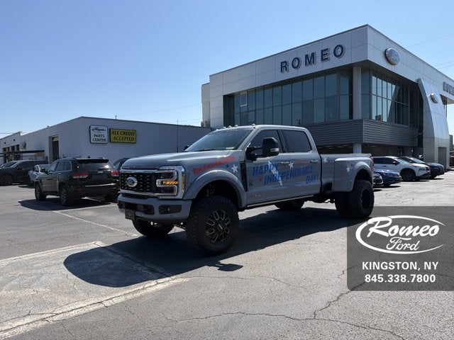 2026 Ford Super Duty F-350® Platinum®