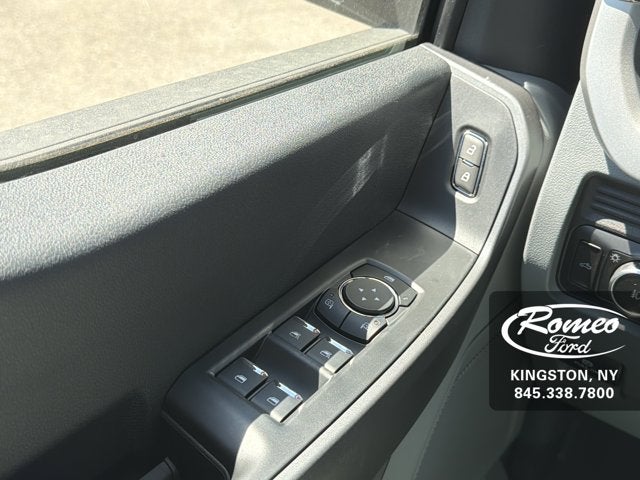 2026 Ford Super Duty Super Duty F-350 SRW XL