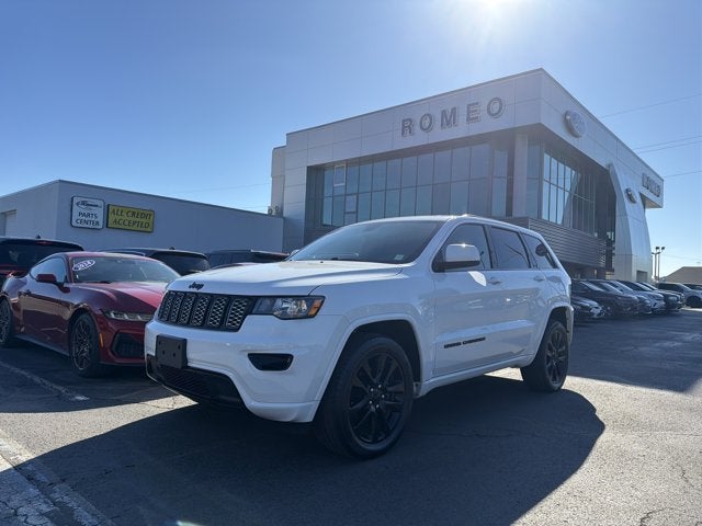 2019 Jeep Grand Cherokee Altitude 4WD's photo
