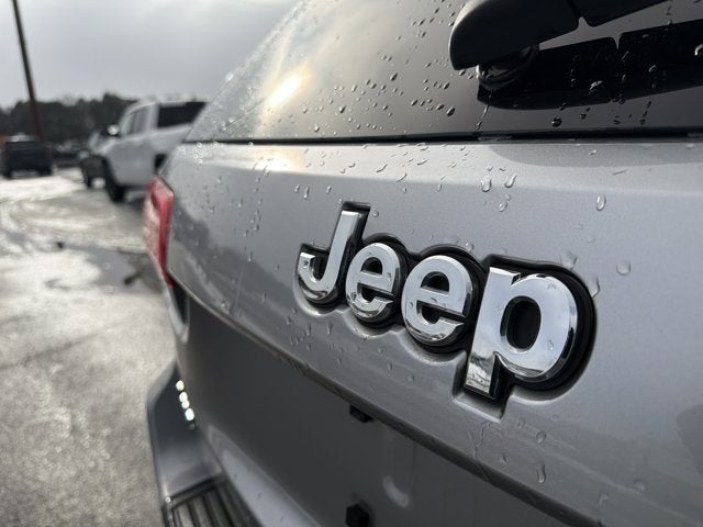 2019 Jeep Grand Cherokee Laredo E