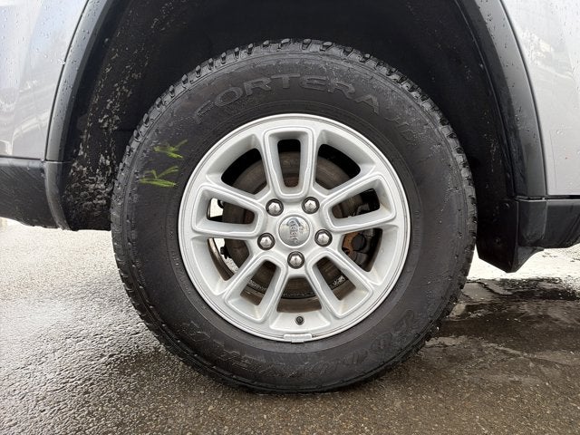 2019 Jeep Grand Cherokee Laredo E