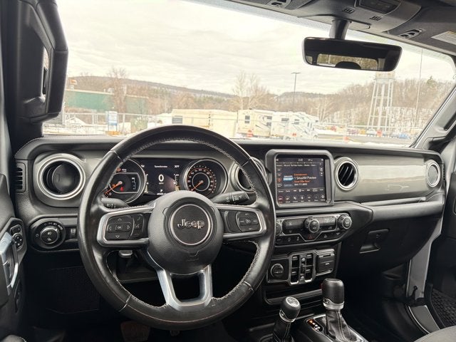 2022 Jeep Gladiator Overland