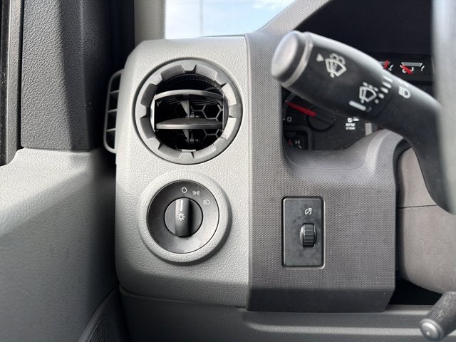 2019 Ford E-350SD Base Cutaway