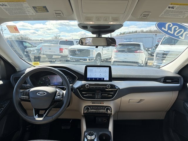 2022 Ford Escape Hybrid SE