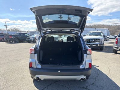 2022 Ford Escape Hybrid SE