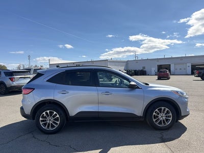 2022 Ford Escape Hybrid SE