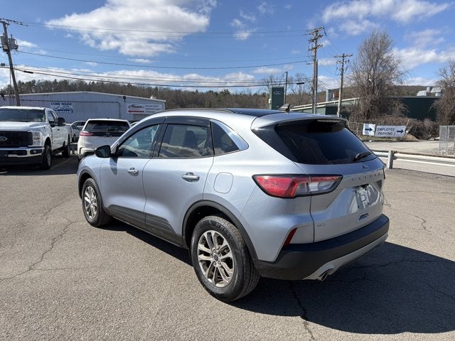 2022 Ford Escape Hybrid SE