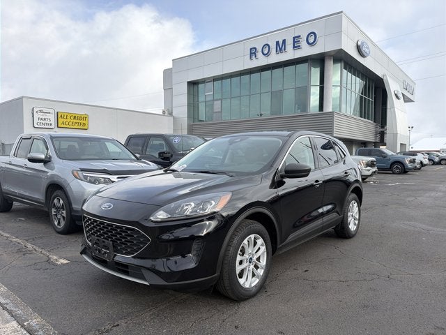 2022 Ford Escape Hybrid SE