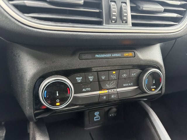 2022 Ford Escape Hybrid SE