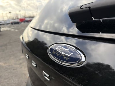 2022 Ford Escape Hybrid SE
