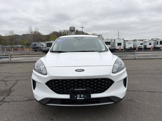Used 2022 Ford Escape SE with VIN 1FMCU9G66NUA85048 for sale in Eddyville, NY