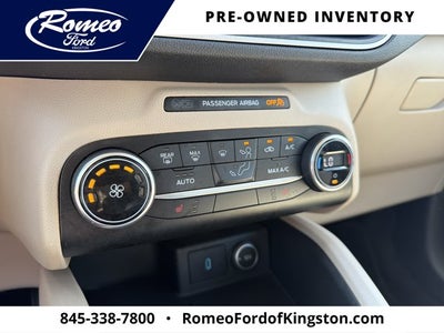 2020 Ford Escape SE