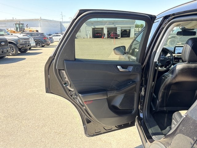 2021 Ford Escape Titanium