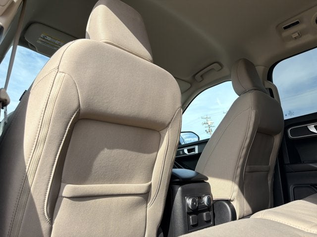2022 Ford Explorer Base