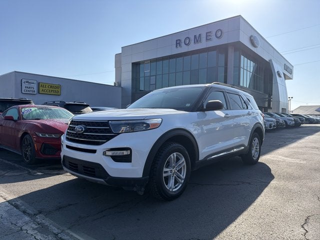 2022 Ford Explorer XLT 4WD's photo