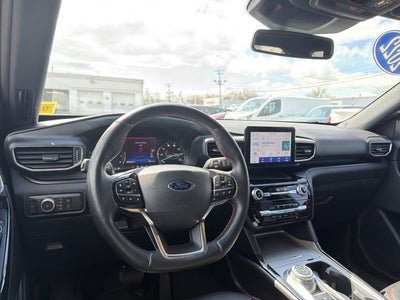 2022 Ford Explorer ST-Line