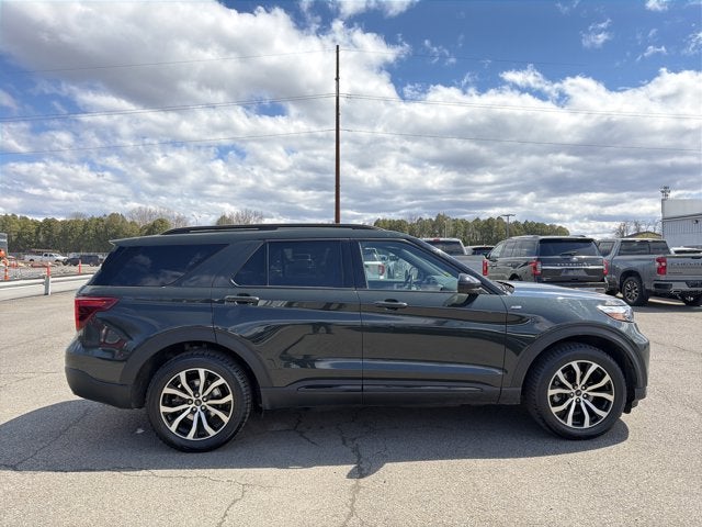 2022 Ford Explorer ST-Line