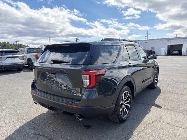 2022 Ford Explorer ST-Line