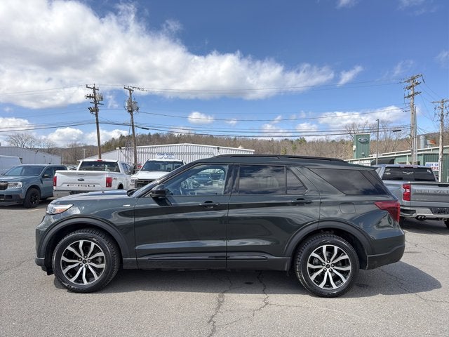 2022 Ford Explorer ST-Line