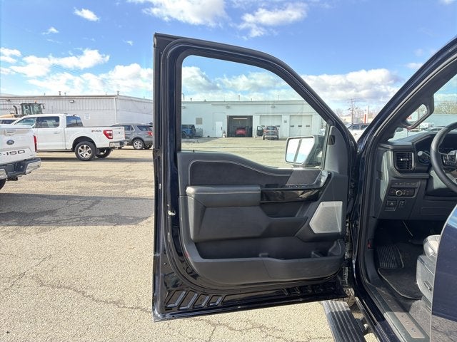 2023 Ford F-150 Lightning Platinum