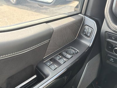 2023 Ford F-150 Lightning Platinum