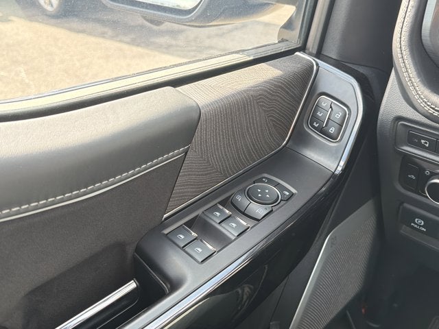 2023 Ford F-150 Lightning Platinum