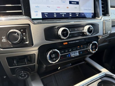 2022 Ford F-350SD Lariat