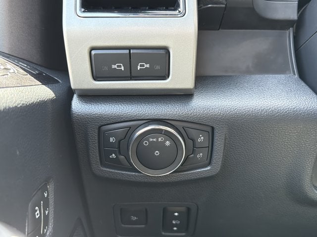 2022 Ford F-350SD Lariat